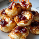 Baked Cranberry Brie Bites